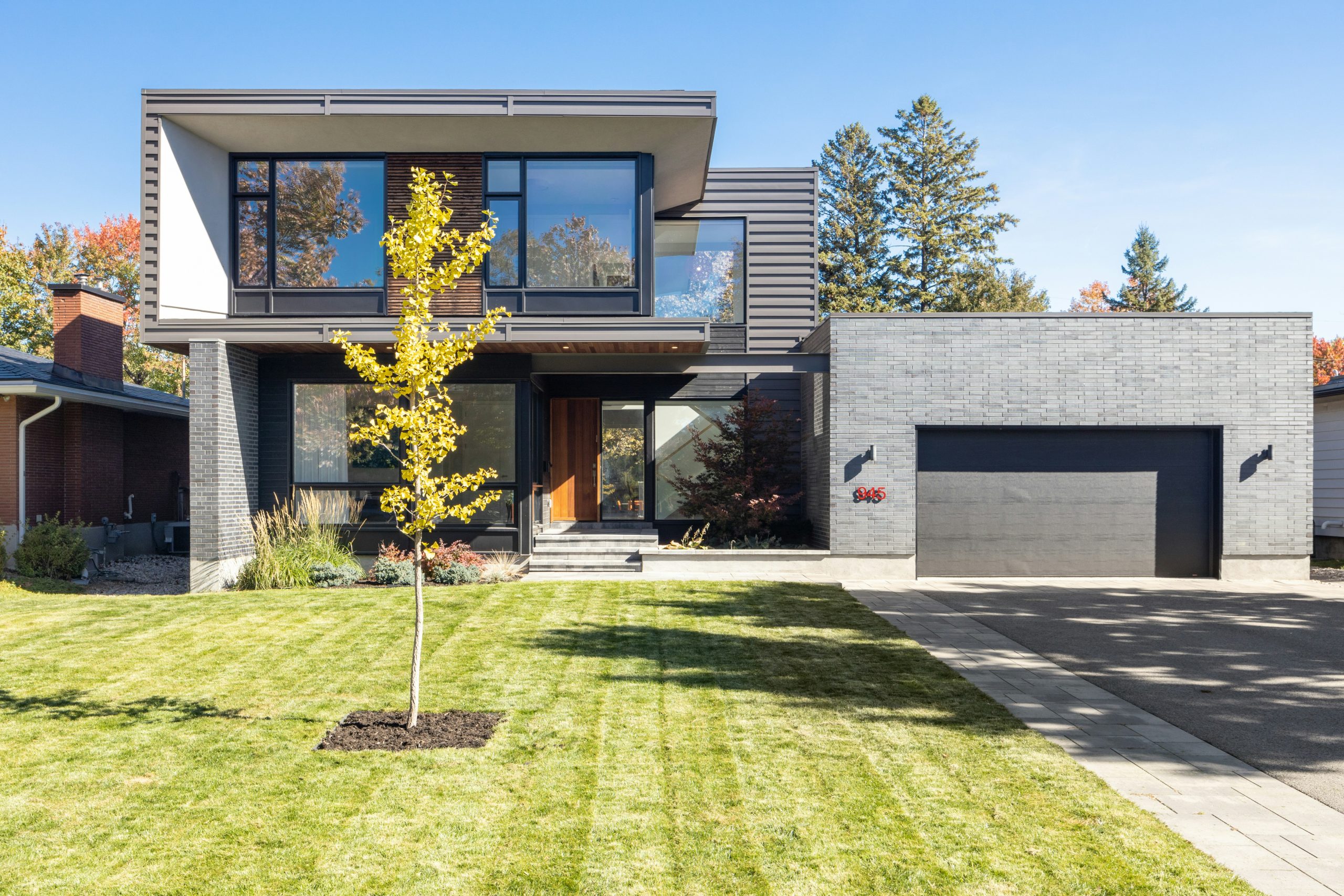 Luxury Modern Residence